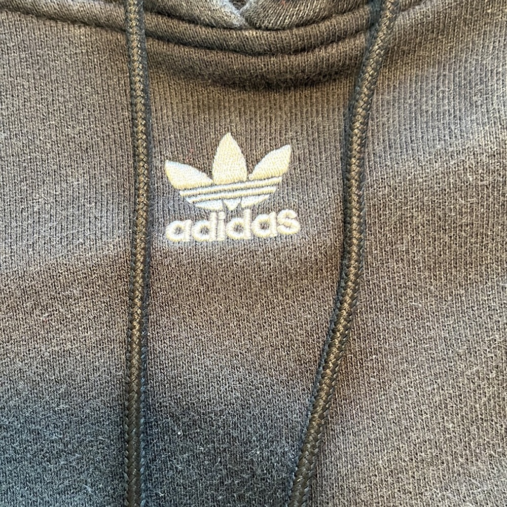 Black cropped Adidas hoodie - Picture 4 of 5